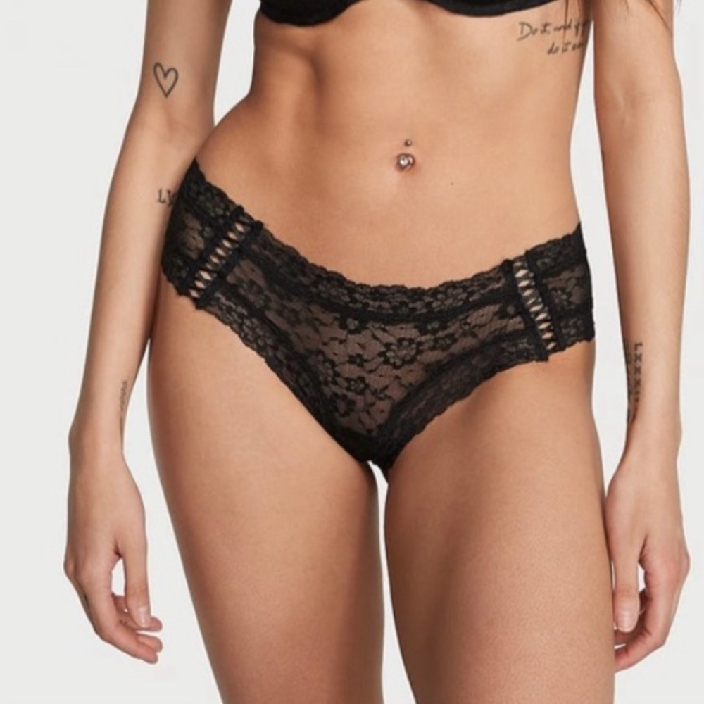 VICTORIA’S SECRET“THE LACIE” LACE UP LACE CHEEKY PANTIES-SIZE SMALL